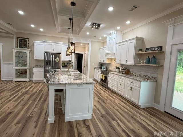 1867 Locust Grove Rd, Batesville, AR 72501
