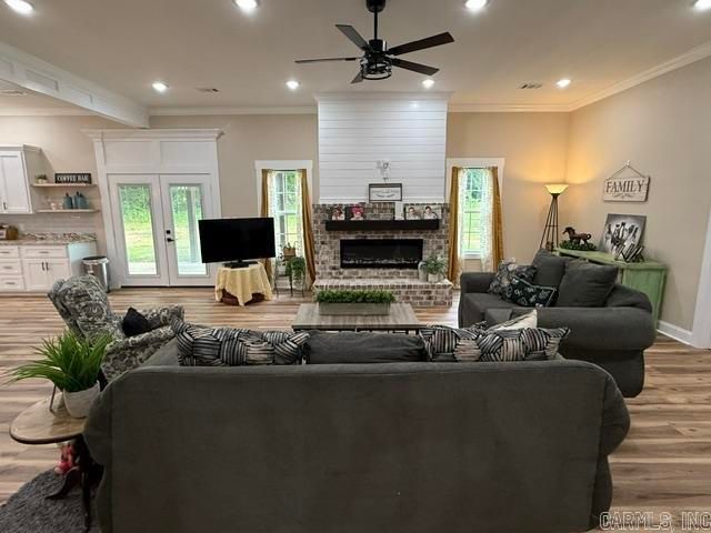 1867 Locust Grove Rd, Batesville, AR 72501
