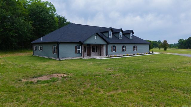 1867 Locust Grove Rd, Batesville, AR 72501