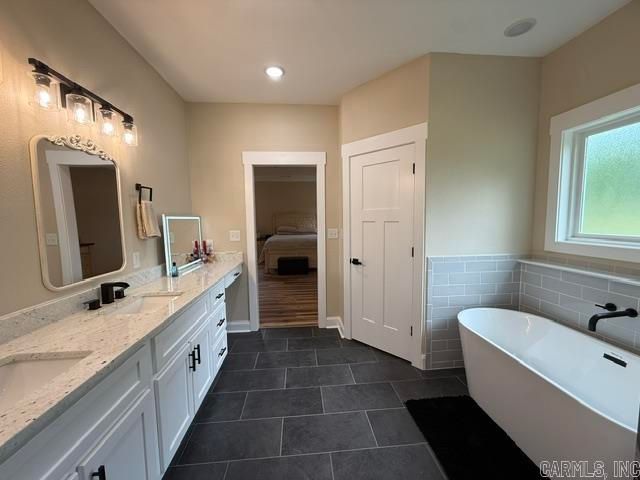 1867 Locust Grove Rd, Batesville, AR 72501