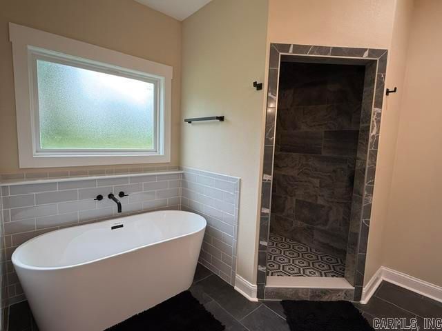 1867 Locust Grove Rd, Batesville, AR 72501