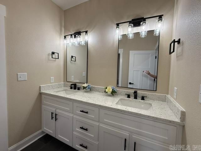 1867 Locust Grove Rd, Batesville, AR 72501