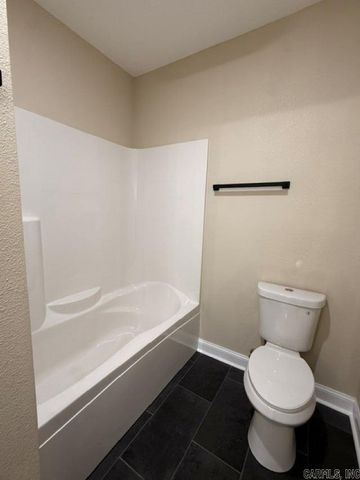 1867 Locust Grove Rd, Batesville, AR 72501