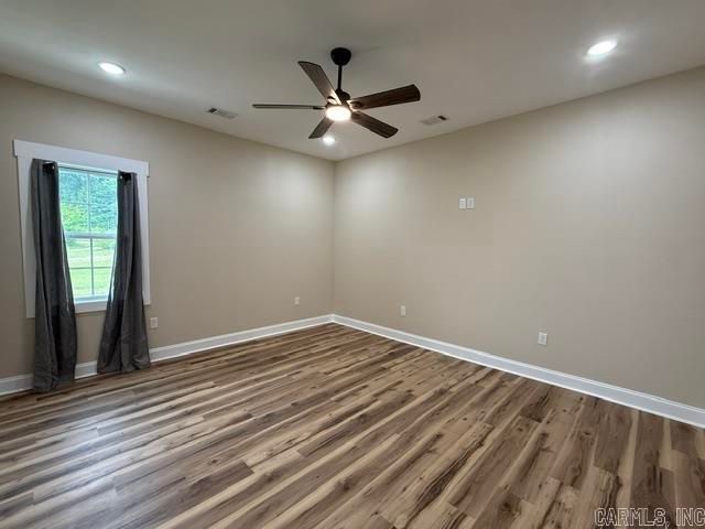 1867 Locust Grove Rd, Batesville, AR 72501