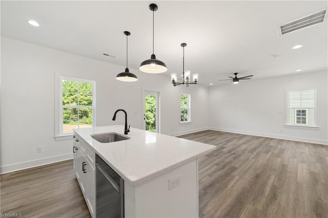 1667 Ralee Drive, Winston-salem, NC 27127