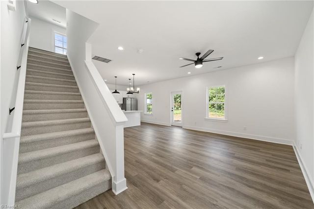 1667 Ralee Drive, Winston-salem, NC 27127