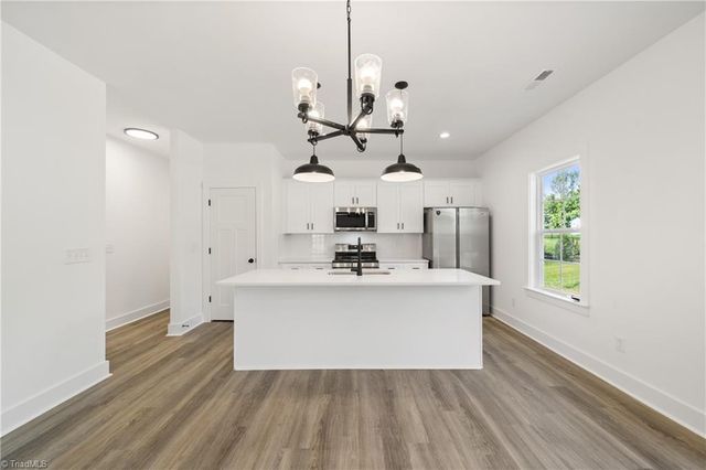 1667 Ralee Drive, Winston-salem, NC 27127