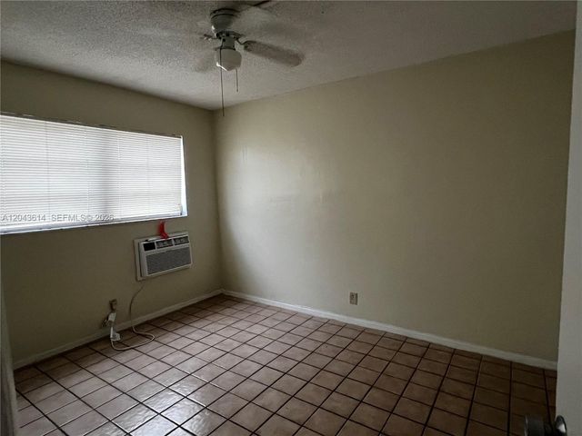 13 NE 2nd Avenue 104, Dania Beach, FL 33004