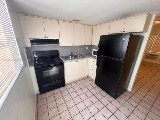 13 NE 2nd Avenue 104, Dania Beach, FL 33004