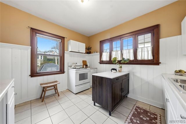 66 Ardmore Place, Buffalo, NY 14213