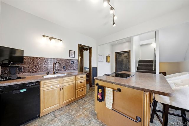 66 Ardmore Place, Buffalo, NY 14213