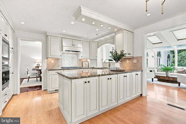 637 HEATHER LN, Bryn Mawr, PA 19010