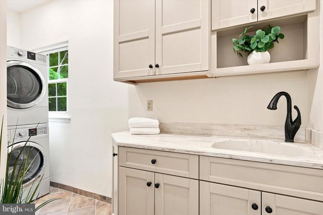 637 HEATHER LN, Bryn Mawr, PA 19010