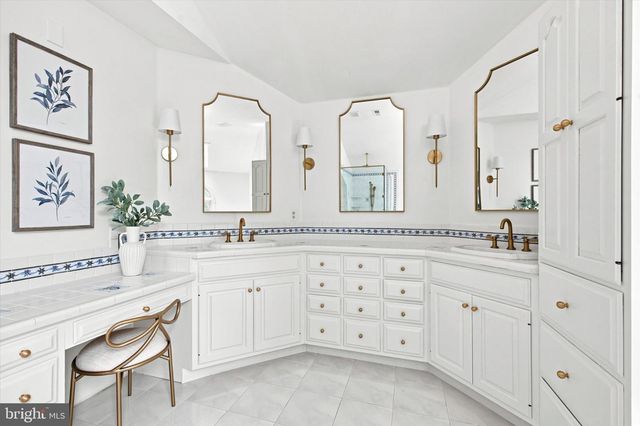 637 HEATHER LN, Bryn Mawr, PA 19010