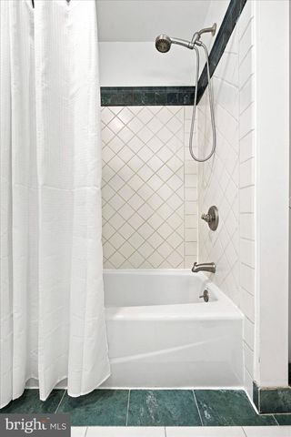 637 HEATHER LN, Bryn Mawr, PA 19010