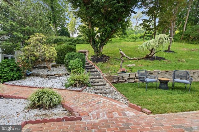 637 HEATHER LN, Bryn Mawr, PA 19010