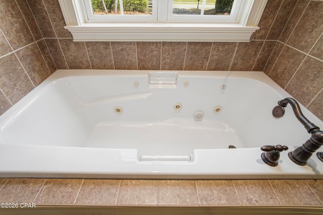 140 Lake Merial Trail, Southport, FL 32409