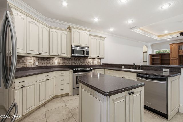 140 Lake Merial Trail, Southport, FL 32409