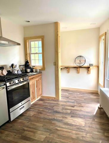 39 Shepard Avenue, Saranac Lake, NY 12983