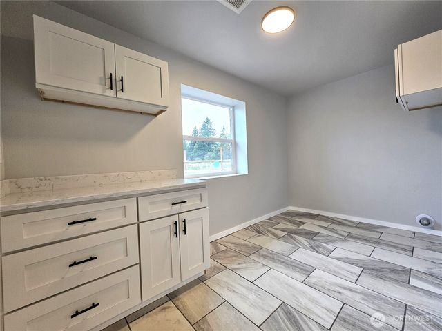 302 W Martin Place, Elma, WA 98541