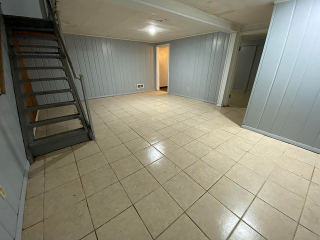 529 Wheaton Avenue, Kalamazoo, MI 49008