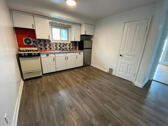 529 Wheaton Avenue, Kalamazoo, MI 49008