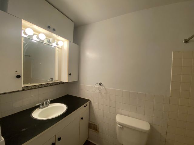 529 Wheaton Avenue, Kalamazoo, MI 49008