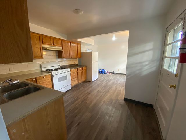529 Wheaton Avenue, Kalamazoo, MI 49008