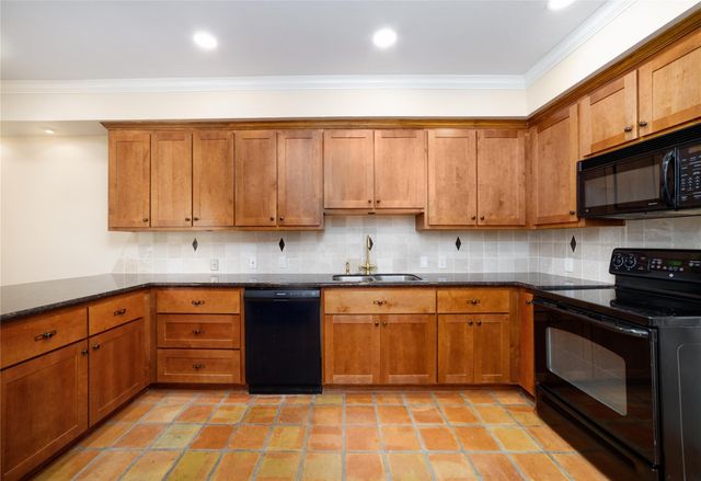1836 Augusta Drive 4, Houston, TX 77057