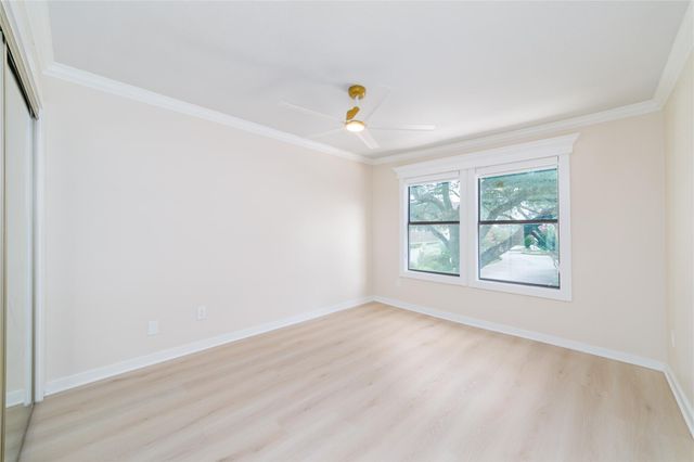 1836 Augusta Drive 4, Houston, TX 77057