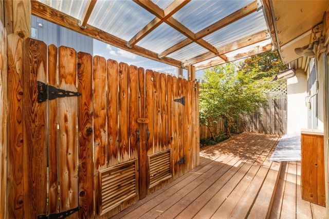 1836 Augusta Drive 4, Houston, TX 77057