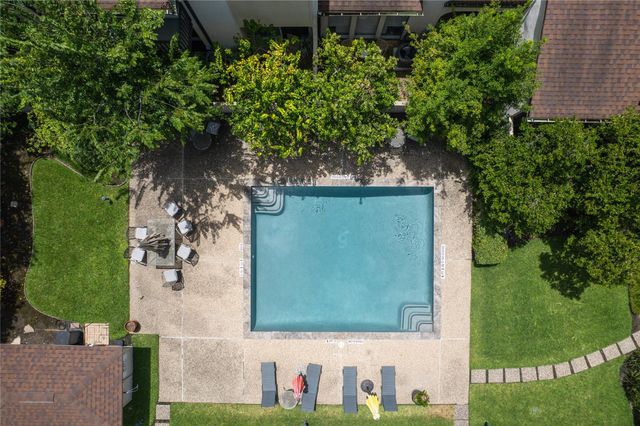1836 Augusta Drive 4, Houston, TX 77057