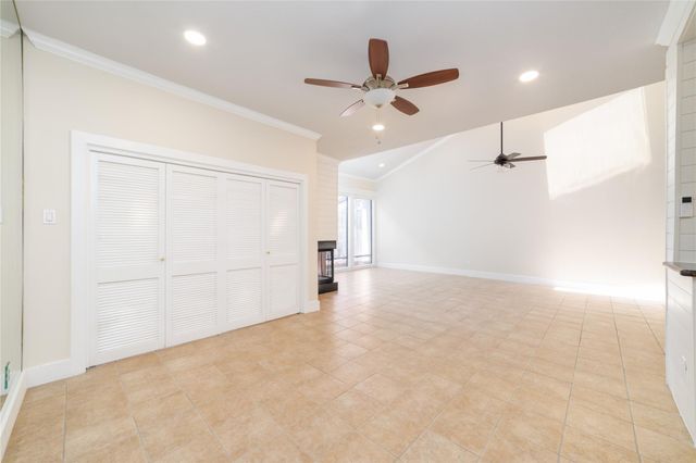 1836 Augusta Drive 4, Houston, TX 77057