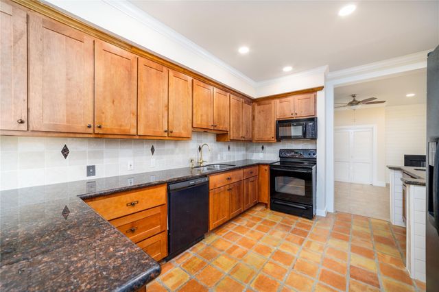 1836 Augusta Drive 4, Houston, TX 77057