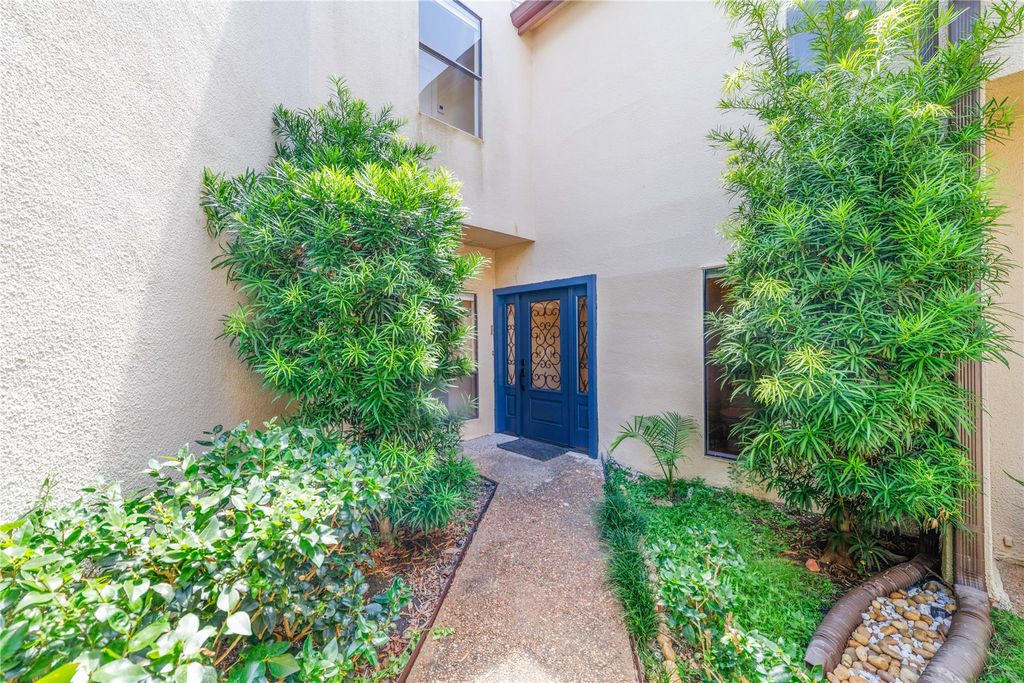 1836 Augusta Drive 4, Houston, TX 77057