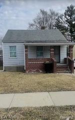 6390 FAUST Avenue, Detroit, MI 48228
