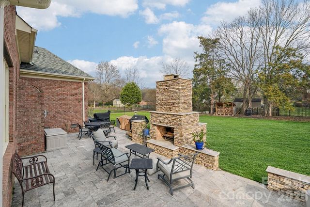 7986 Cotton Street, Harrisburg, NC 28075