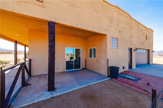 10563 N Garrett Drive, Kingman, AZ 86401