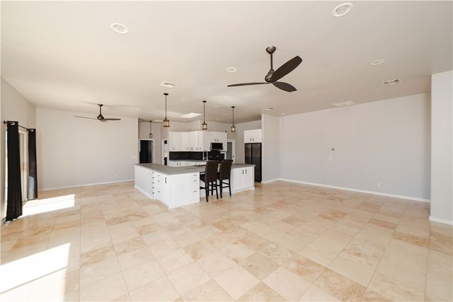 10563 N Garrett Drive, Kingman, AZ 86401