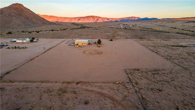 10563 N Garrett Drive, Kingman, AZ 86401