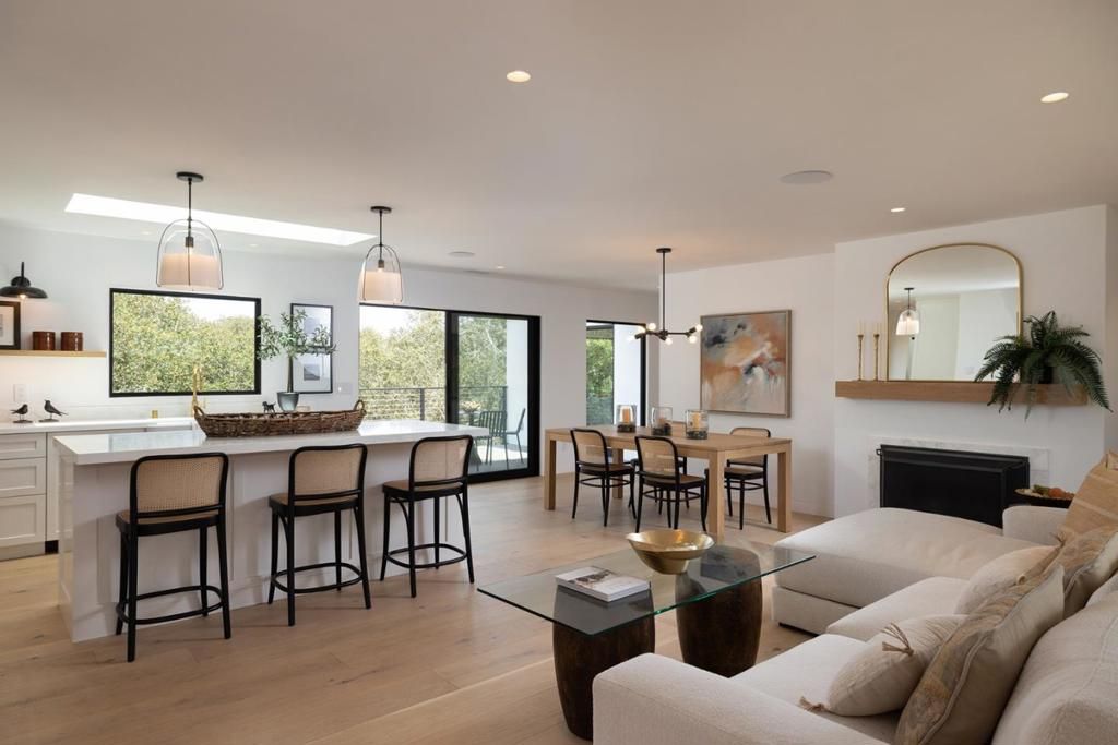 Image 5 of property listing at 25195 Stewart Place, Carmel, CA 93923