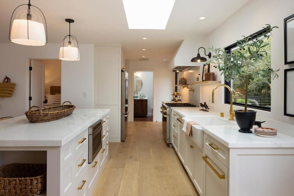 Image 9 of property listing at 25195 Stewart Place, Carmel, CA 93923