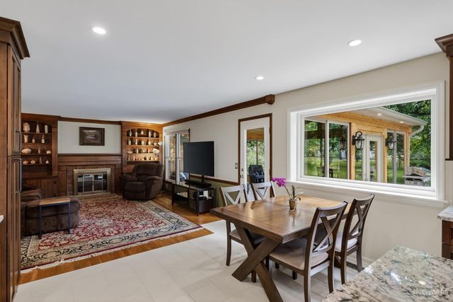 11 Carpenters Run, Blue Ash, OH 45241