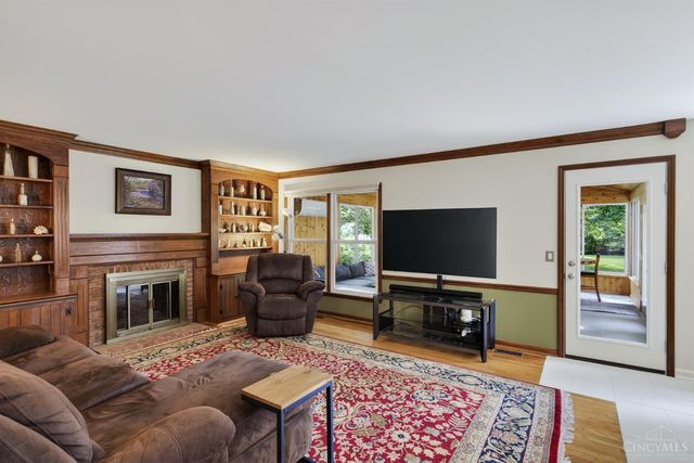 11 Carpenters Run, Blue Ash, OH 45241