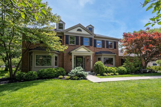 11 Carpenters Run, Blue Ash, OH 45241