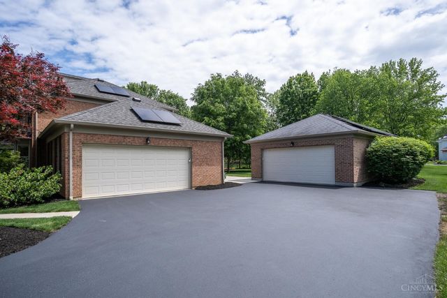 11 Carpenters Run, Blue Ash, OH 45241