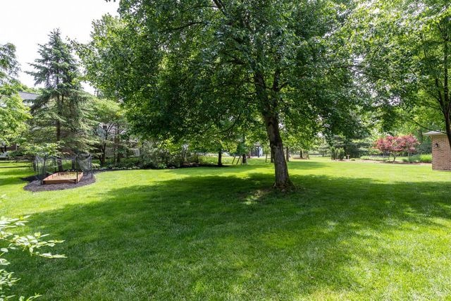 11 Carpenters Run, Blue Ash, OH 45241