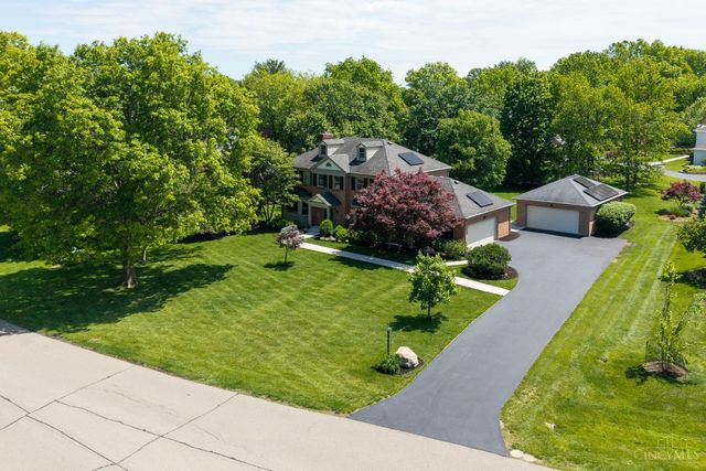 11 Carpenters Run, Blue Ash, OH 45241