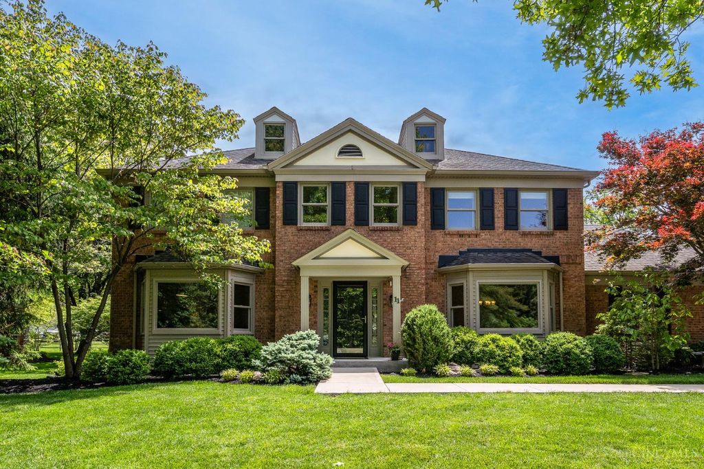 11 Carpenters Run, Blue Ash, OH 45241