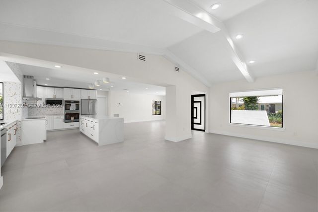 7864 SW 179th Ter, Palmetto Bay, FL 33157